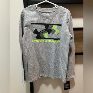 NWT - Under Armour NEW with tags - gray long sleeve shirt - boys size 7T